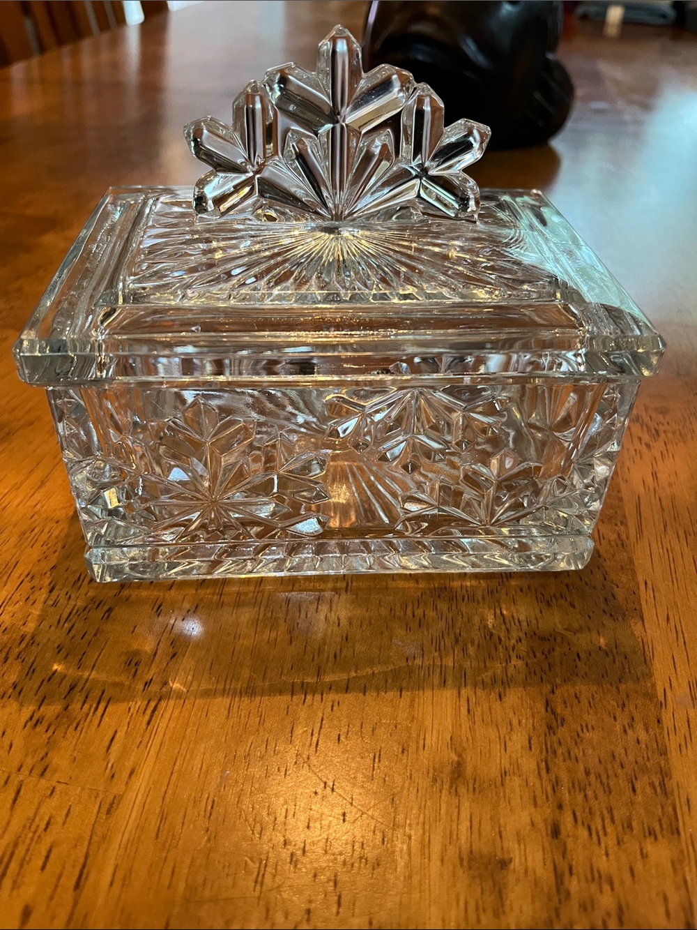Luminarc Crystal "Holiday Magic" snowflake trinket box
